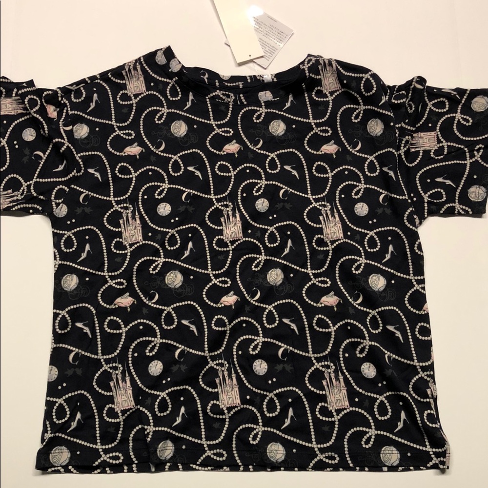 Uniqlo Disney Cinderella shirt